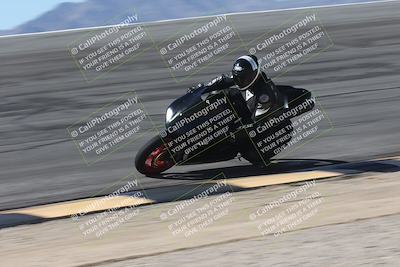 media/Oct-13-2025-Moto Forza (Mon) [[a66d839500]]/3-B Group/Session 2 (Bowl)/